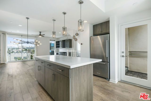 1045 Manzanita Street, Los Angeles, CA 90029