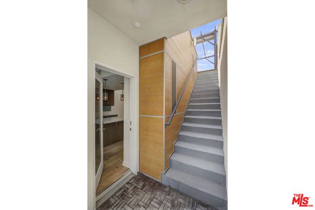 1045 Manzanita Street, Los Angeles, CA 90029