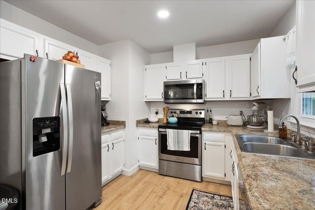 214 Evesham Court, Wake Forest, NC 27587