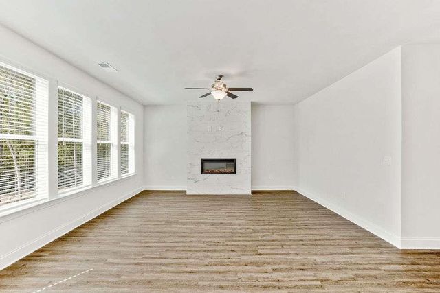 485 Lawson Drive, Mansfield, GA 30055