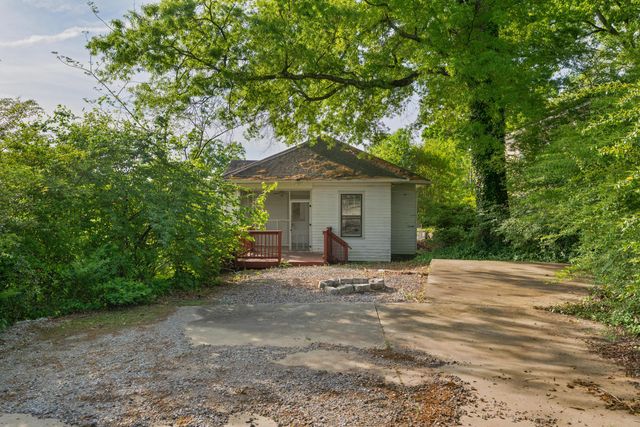 915 Overman Street, Chattanooga, TN 37405