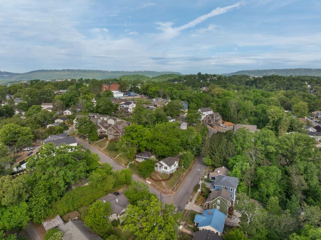 915 Overman Street, Chattanooga, TN 37405