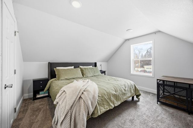 1003 11th Street S, Moorhead, MN 56560