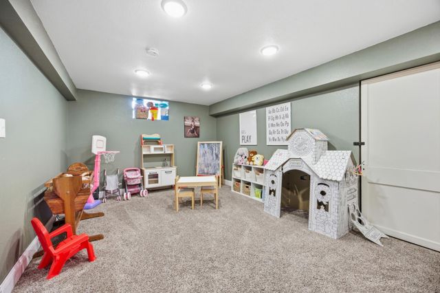 1003 11th Street S, Moorhead, MN 56560