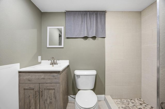 1003 11th Street S, Moorhead, MN 56560