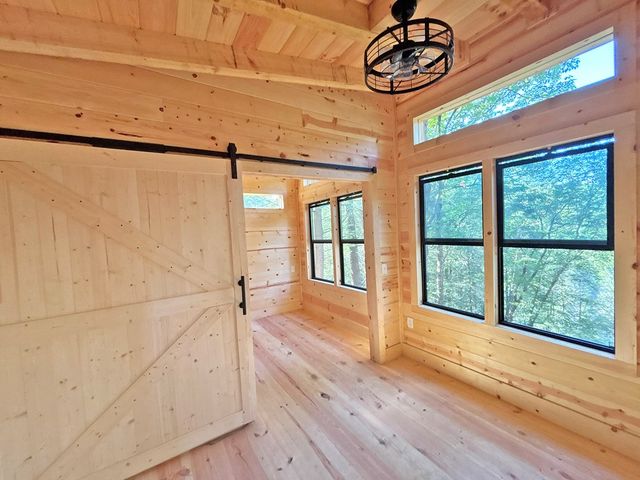 190 S Whitepath Circle S, Ellijay, GA 30540