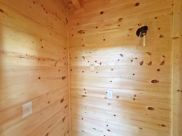 190 S Whitepath Circle S, Ellijay, GA 30540