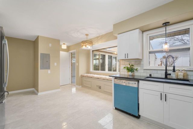 2020 Menomonee River PARKWAY, Wauwatosa, WI 53226