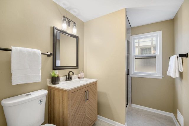 2020 Menomonee River PARKWAY, Wauwatosa, WI 53226