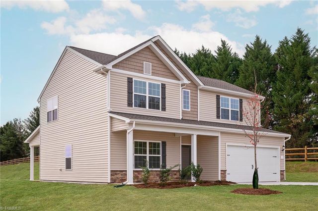 243 Macintosh Drive, King, NC 27021