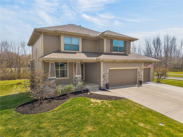 8617 Houston Street, Lenexa, KS 66227
