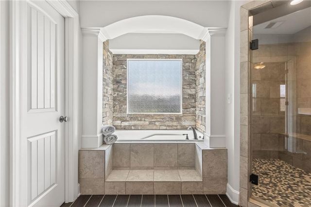 8617 Houston Street, Lenexa, KS 66227