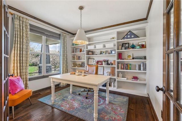 8617 Houston Street, Lenexa, KS 66227