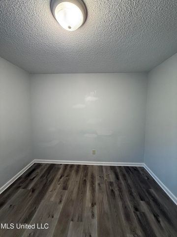 7016 Tudor Lane, Horn Lake, MS 38637