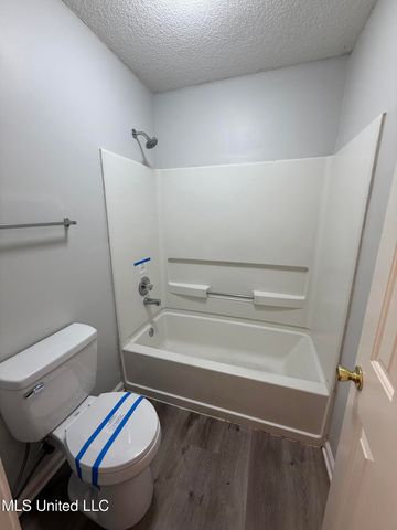 7016 Tudor Lane, Horn Lake, MS 38637