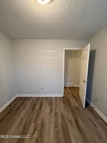 7016 Tudor Lane, Horn Lake, MS 38637