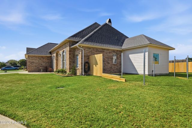 127 Tonbridge Drive, Lafayette, LA 70508