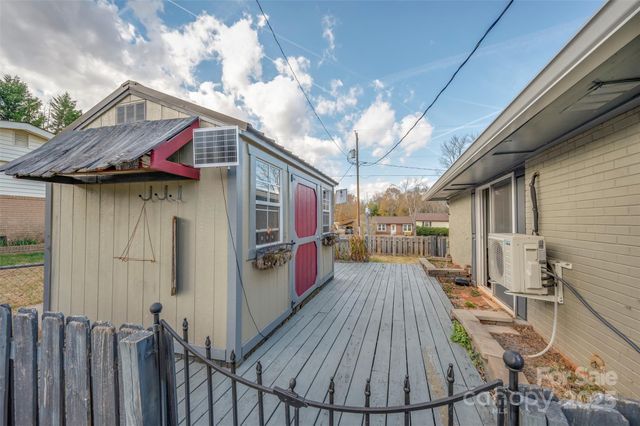 258 Brookmont Avenue, Forest City, NC 28043