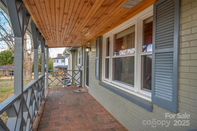 258 Brookmont Avenue, Forest City, NC 28043