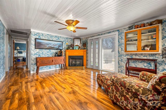 258 Brookmont Avenue, Forest City, NC 28043