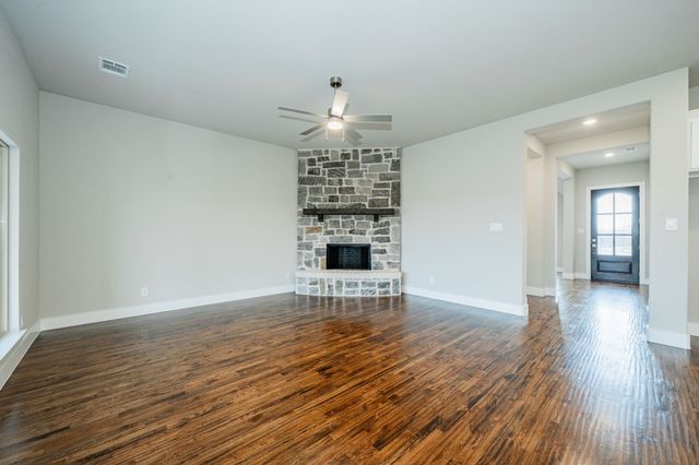 424 Deer Lane, Celeste, TX 75423