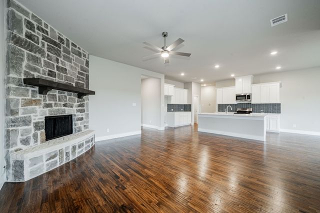 424 Deer Lane, Celeste, TX 75423