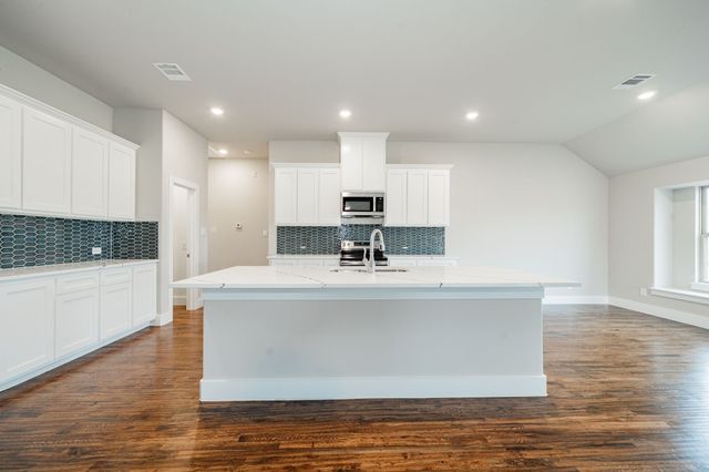 424 Deer Lane, Celeste, TX 75423