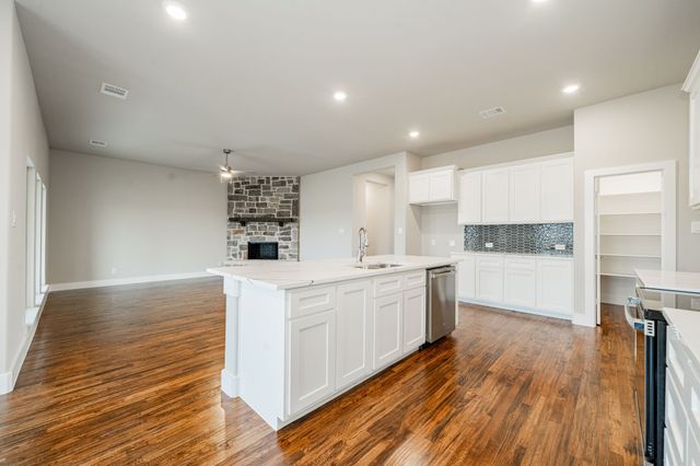 424 Deer Lane, Celeste, TX 75423