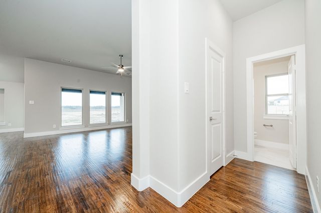 424 Deer Lane, Celeste, TX 75423