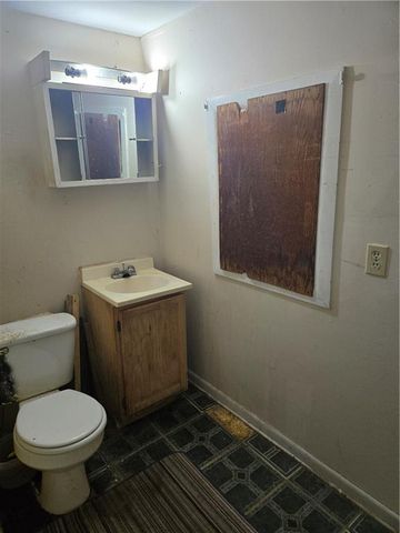 1027 Cleveland Avenue, Kansas City, MO 64127