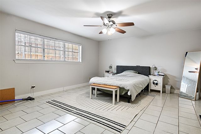 1305 W Grauwyler Road, Irving, TX 75061