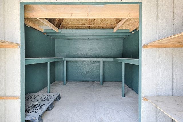 1305 W Grauwyler Road, Irving, TX 75061