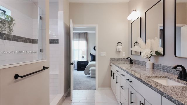 8108 NW 78th St, Tamarac, FL 33321