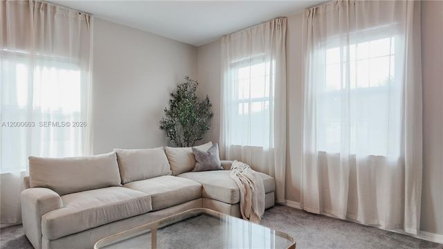 8108 NW 78th St, Tamarac, FL 33321