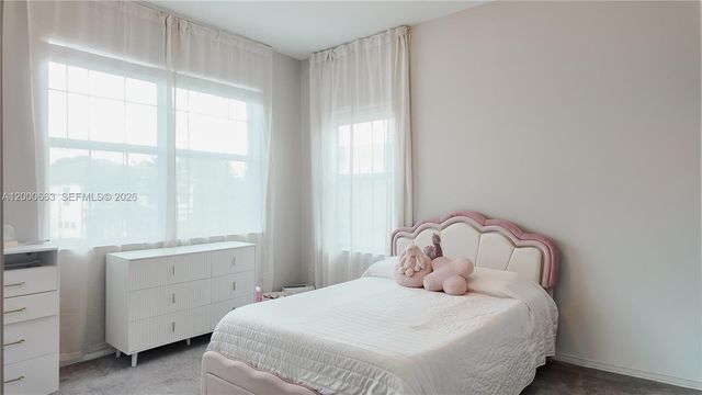 8108 NW 78th St, Tamarac, FL 33321