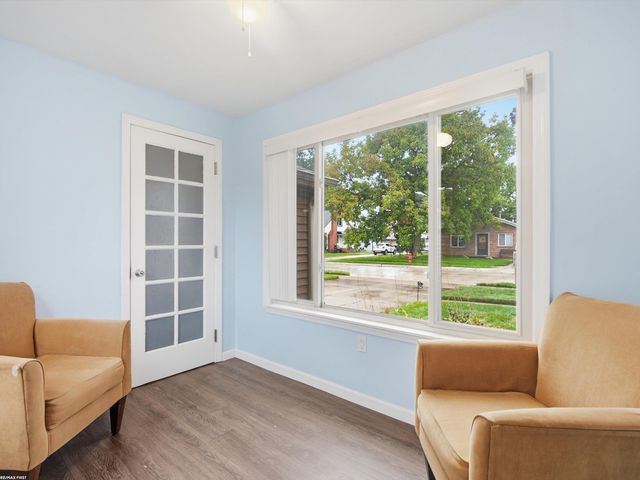 20301 Voiland Street, Roseville, MI 48066