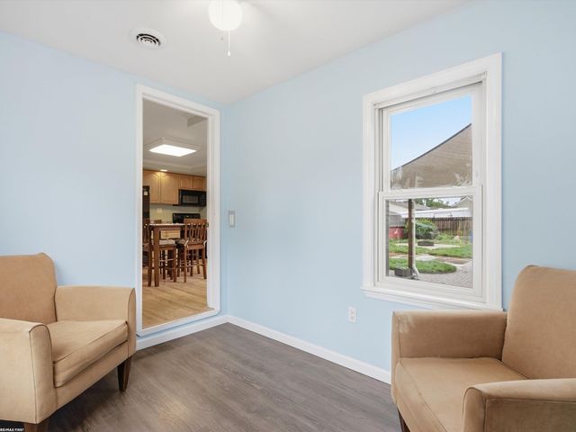 20301 Voiland Street, Roseville, MI 48066