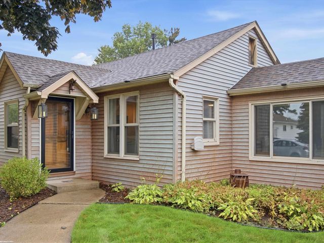 20301 Voiland Street, Roseville, MI 48066