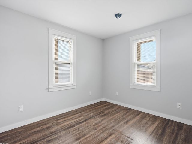 20301 Voiland Street, Roseville, MI 48066