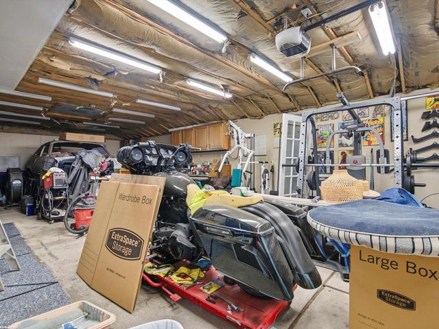 20301 Voiland Street, Roseville, MI 48066