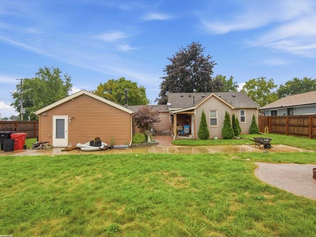 20301 Voiland Street, Roseville, MI 48066