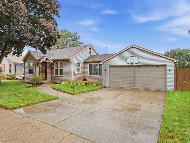 20301 Voiland Street, Roseville, MI 48066