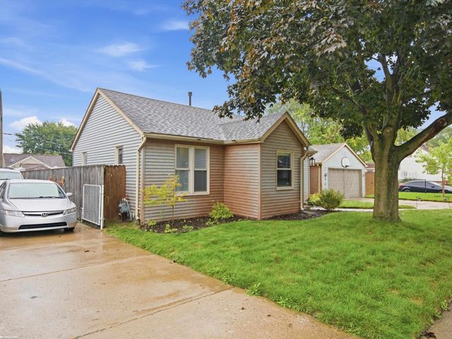 20301 Voiland Street, Roseville, MI 48066