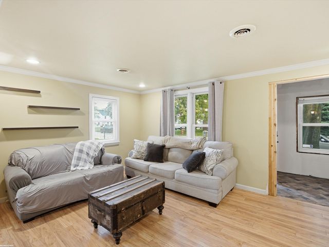 20301 Voiland Street, Roseville, MI 48066