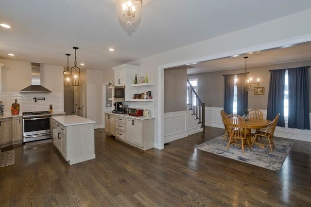 5-A Sawgrass Ln, Southwick, MA 01077