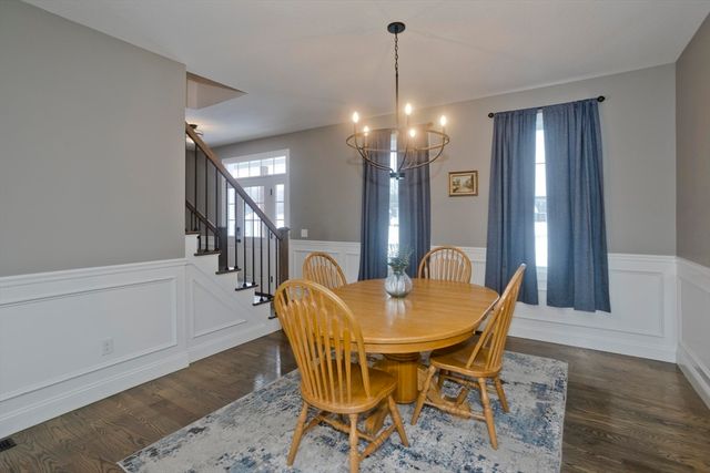 5-A Sawgrass Ln, Southwick, MA 01077