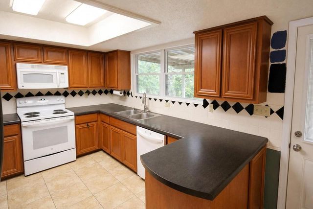 11540 Crumley Creek RD, Jonestown, TX 78645