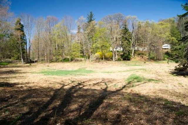 182 Tuxedo Road, Tuxedo Park, NY 10987