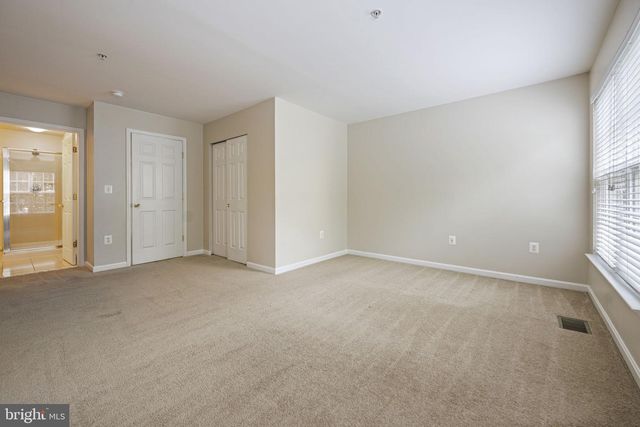 15555 JOHN DISKIN CIR, Woodbridge, VA 22191