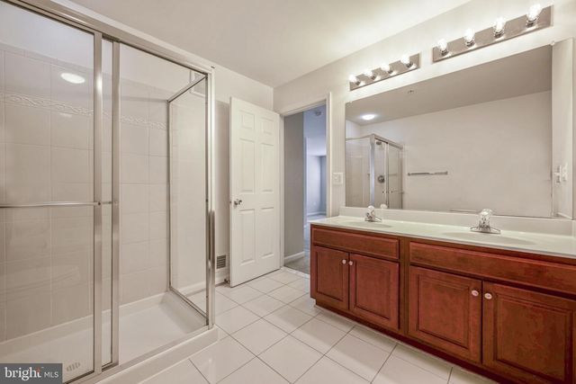 15555 JOHN DISKIN CIR, Woodbridge, VA 22191